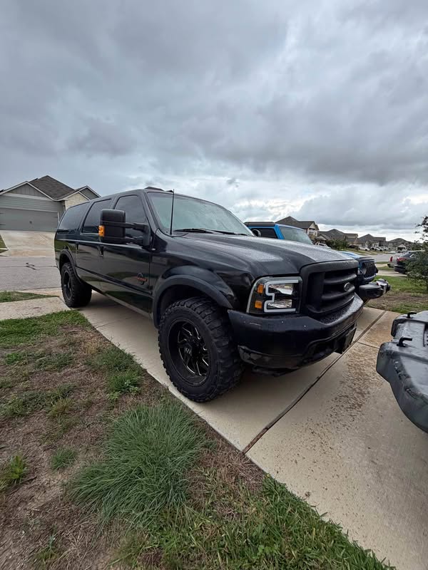 2000 Ford Excursion - XLT Sport Utility 4D