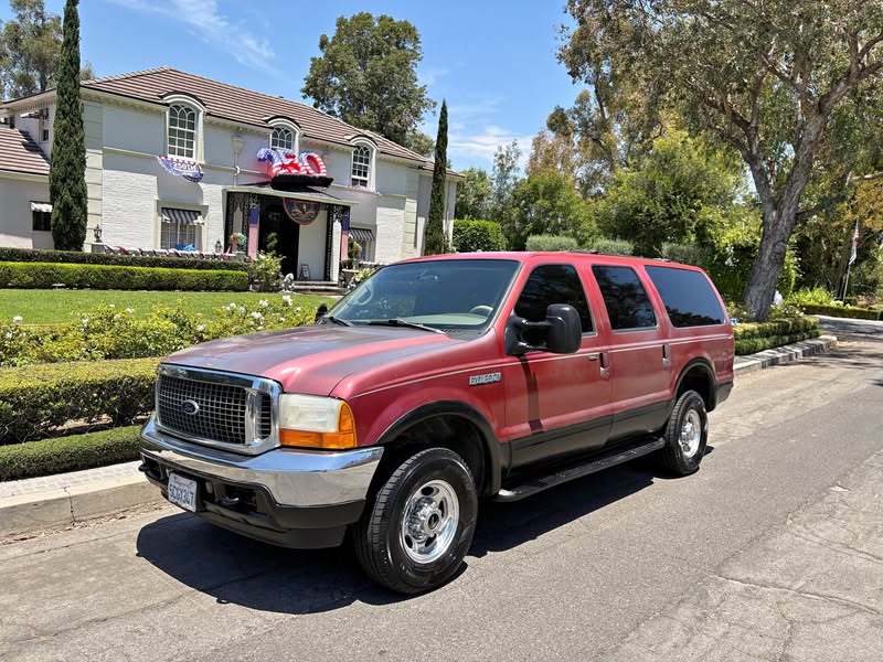 2001 Ford Excursion - Limited Sport Utility 4D