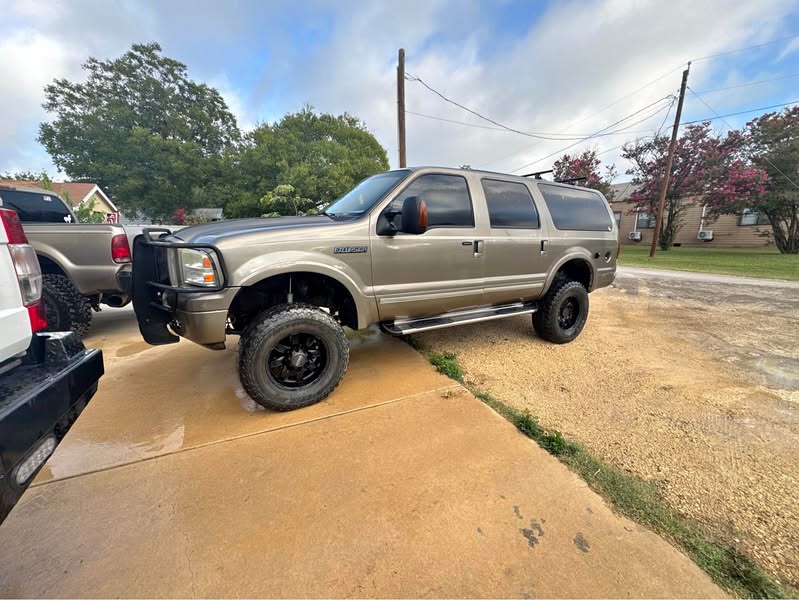 2005 Ford Excursion - Limited Sport Utility 4D