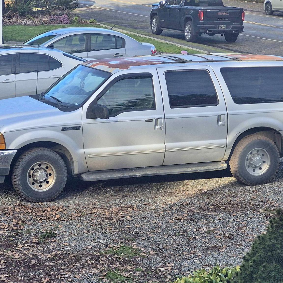 2000 Ford Excursion - XLT Sport Utility 4D