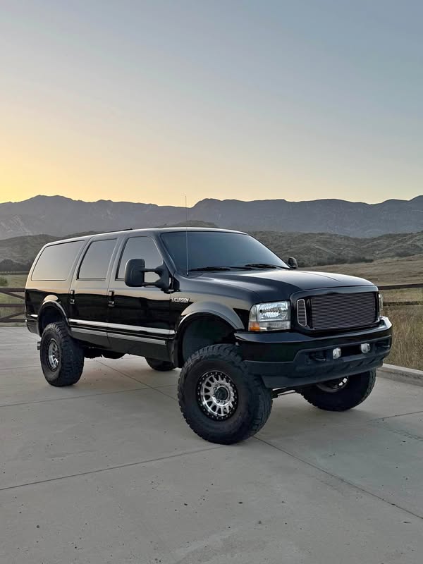 2003 Ford Excursion - Limited Sport Utility 4D