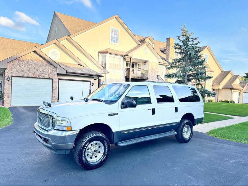 2003 Ford Excursion - XLT