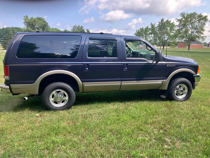 2001 Ford Excursion - Limited Sport Utility 4D
