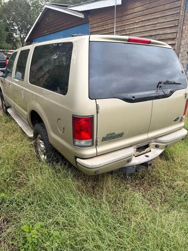 2005 Ford Excursion - Limited Sport Utility 4D