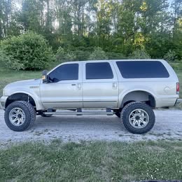 2005 Ford excursion 4x4 limited 6.0 diesel - Limited