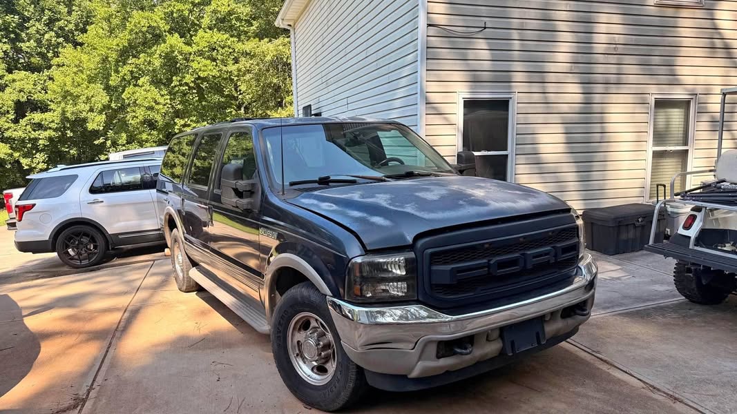 2001 Ford Excursion - Limited Sport Utility 4D