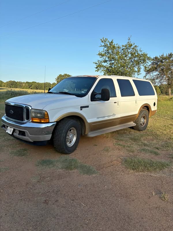 2000 Ford Excursion - Limited Sport Utility 4D