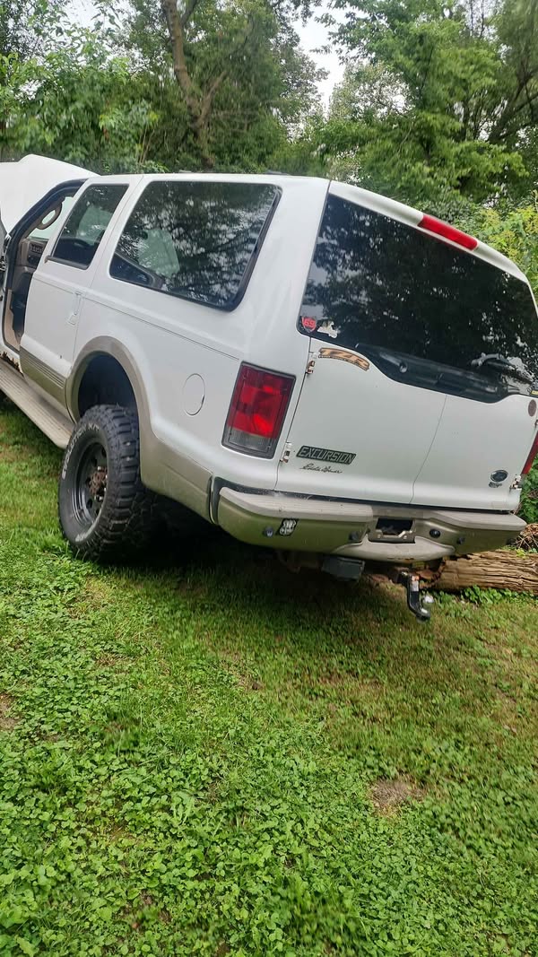 2004 Ford f250 excursion diesel 6.0. edwin bauer