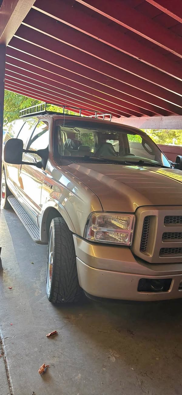 2005 Ford Excursion - Limited