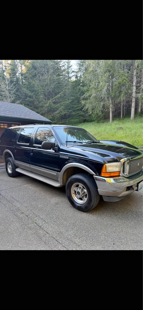 2000 Ford Excursion - Limited Sport Utility 4D