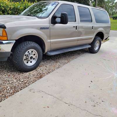 2000 Ford Excursion - XLT Sport Utility 4D