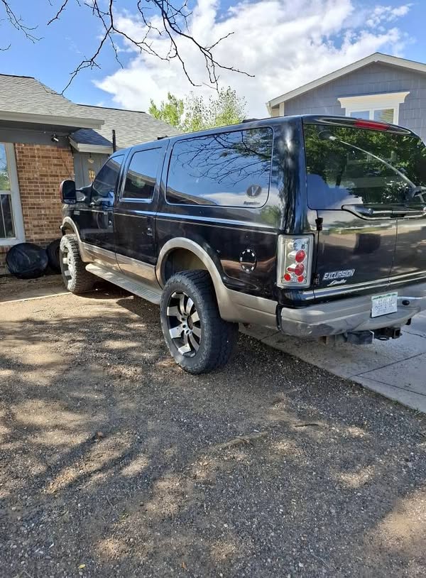 2000 Ford Excursion - Eddie Bauer Sport Utility 4D