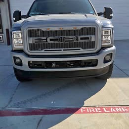 2000 Ford Excursion v10 186*** miles.