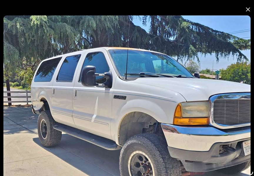 2000 Ford Excursion - XLT Sport Utility 4D