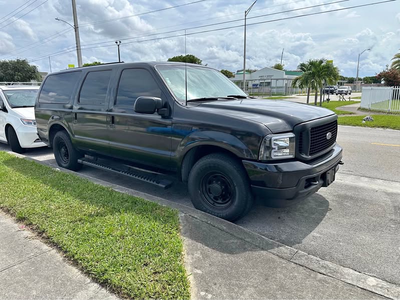 2001 Ford Excursion - XLT Sport Utility 4D