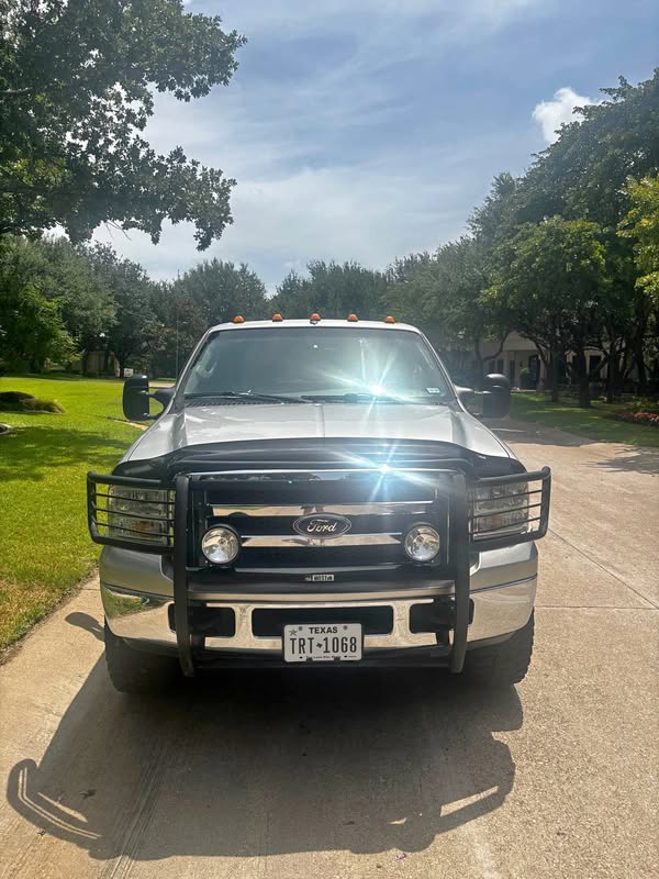 2005 Ford Excursion - XLT 4WD