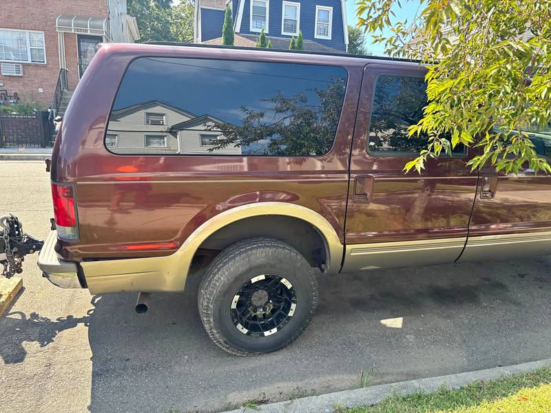 2001 Ford Excursion - Limited Sport Utility 4D