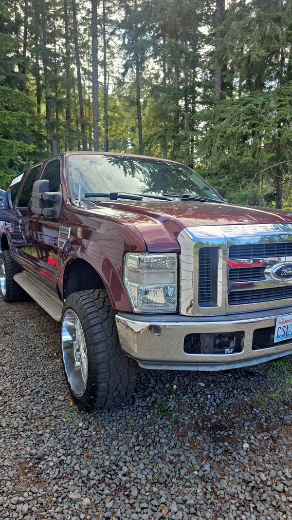 2000 Ford Excursion - Limited Sport Utility 4D
