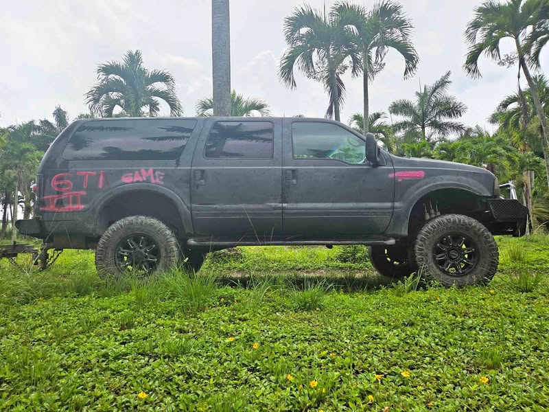 2000 Ford Excursion - Eddie Bauer Sport Utility 4D