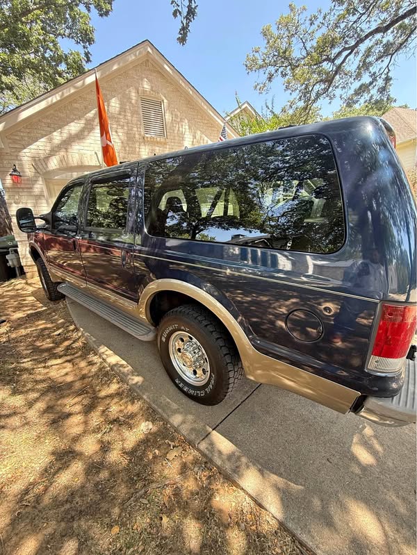 2002 Ford Excursion - Limited Sport Utility 4D