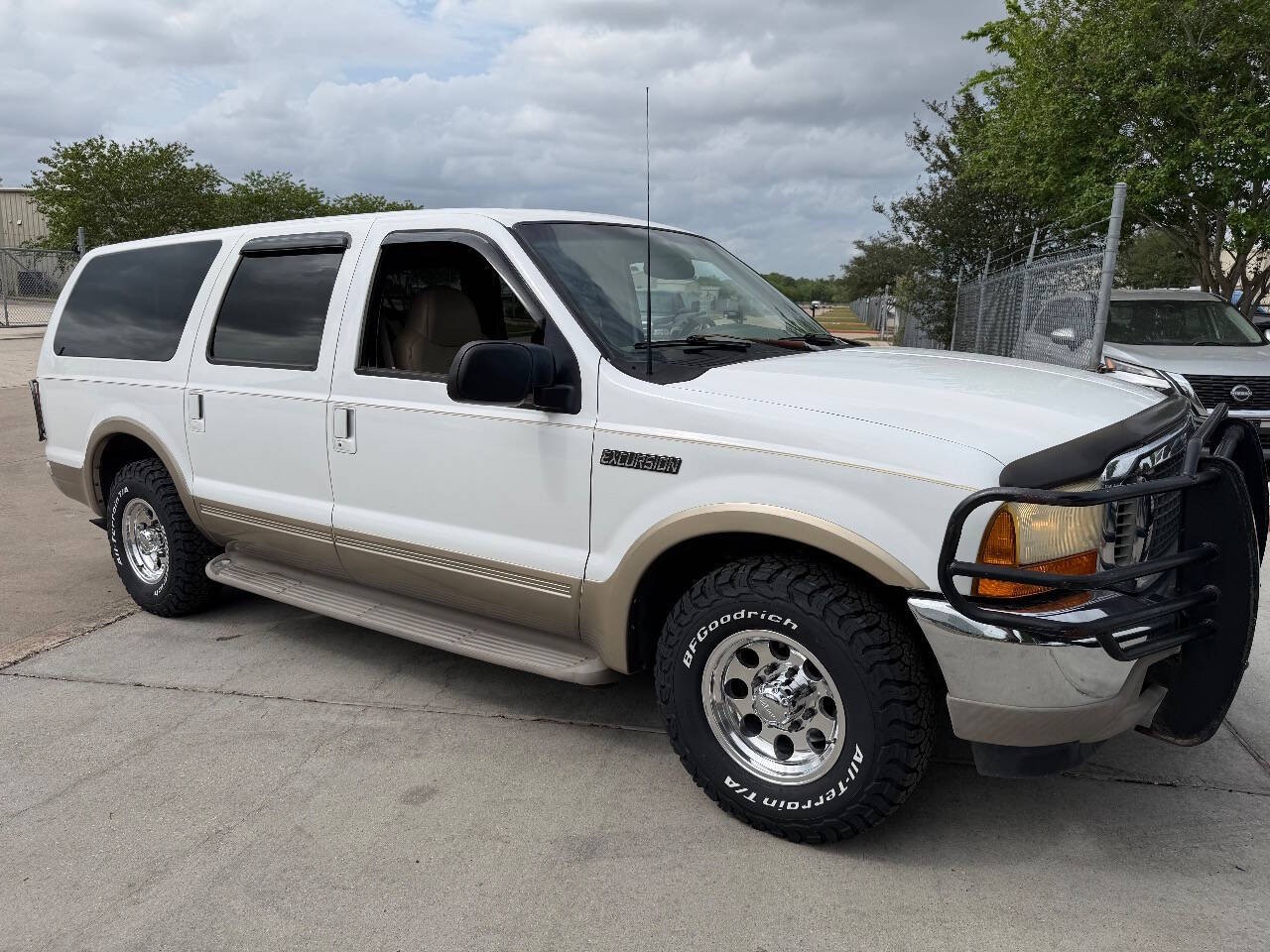 2001 Ford Excursion Limited 2WD 4dr SUV