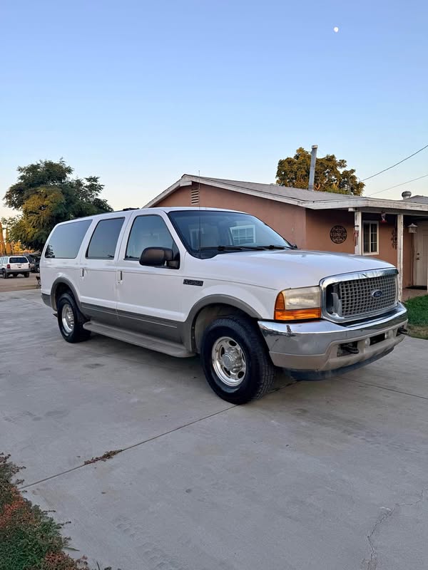 2001 Ford Excursion - Limited Sport Utility 4D
