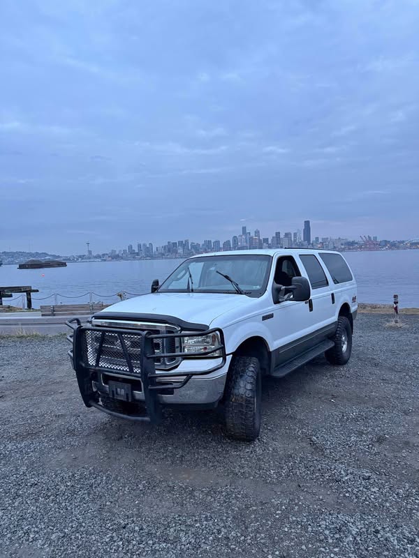 2005 Ford Excursion - XLT Sport Utility 4D