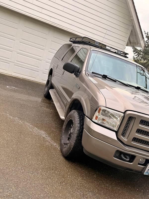 2005 Ford Excursion - Limited Sport Utility 4D