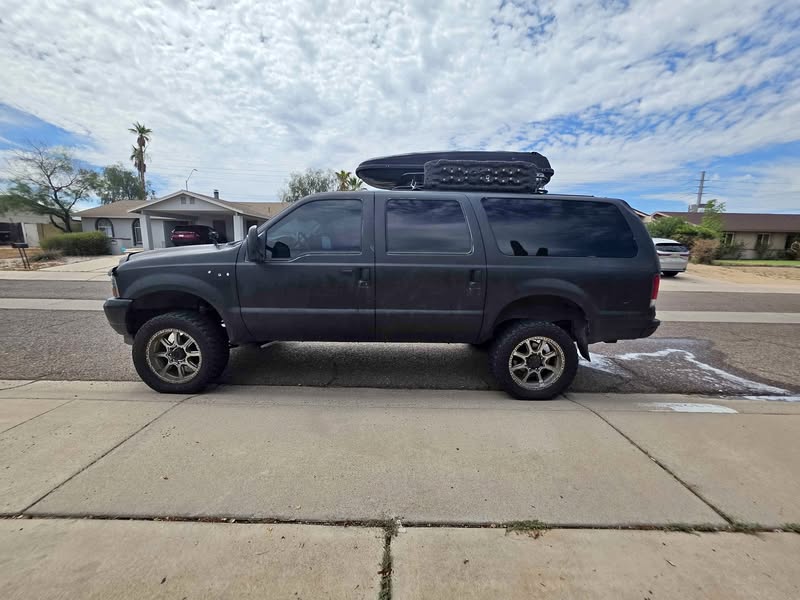 2002 Ford Excursion - XLT Sport Utility 4D