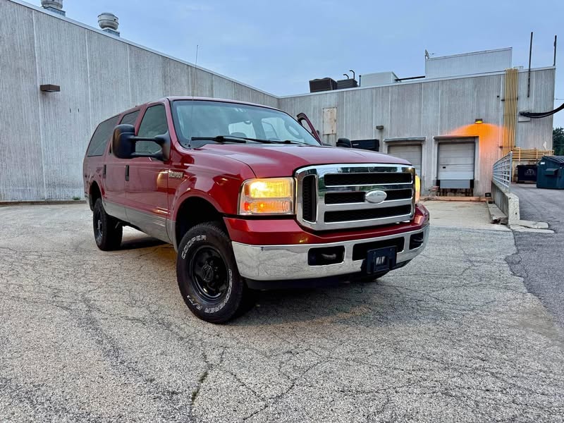 2005 Ford Excursion - XLT Sport Utility 4D