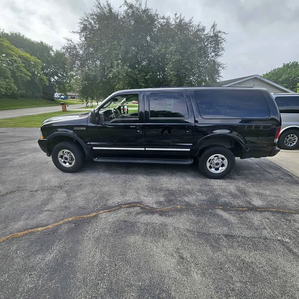 2003 Ford Excursion - Limited Sport Utility 4D