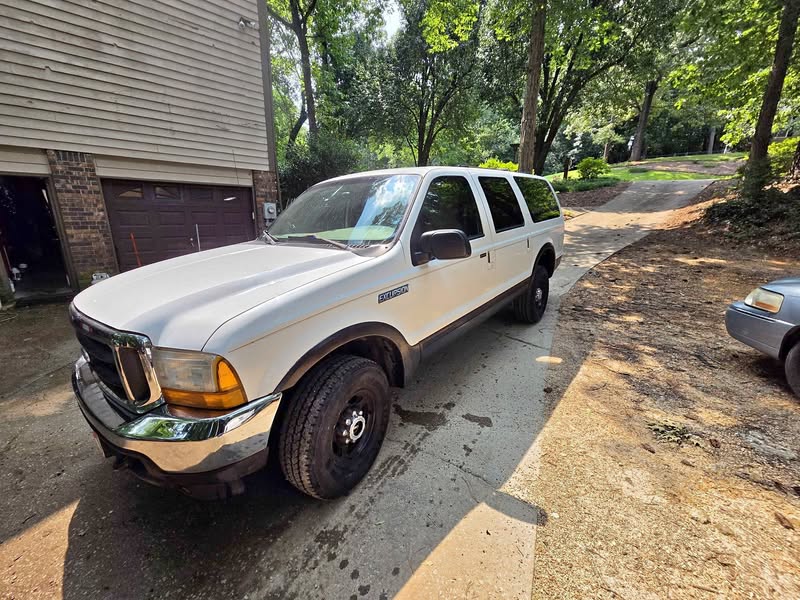 2000 Ford Excursion - Limited Sport Utility 4D