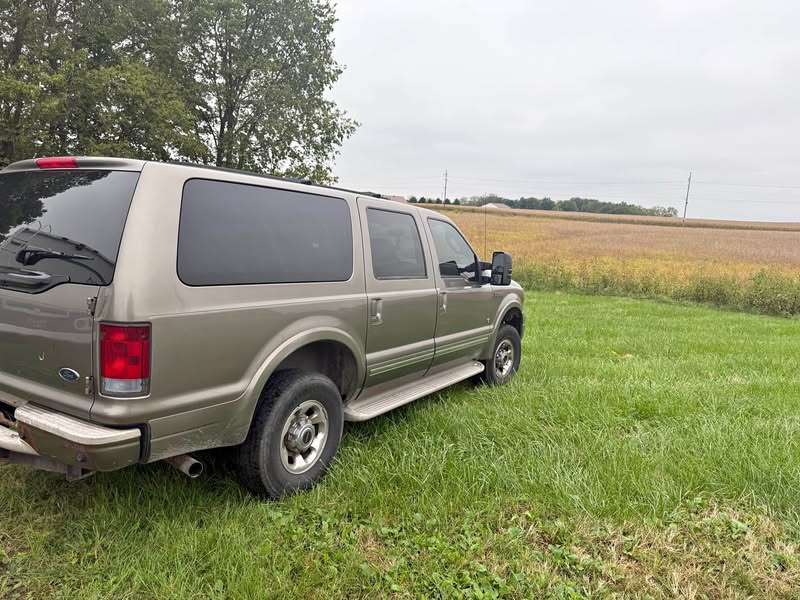 2005 Ford Excursion - Limited Sport Utility 4D