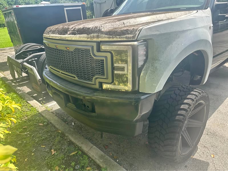 2000 Ford Excursion - Limited Sport Utility 4D