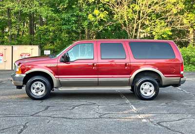 2000 Ford Excursion - V10 4x4 1 Owner 99k