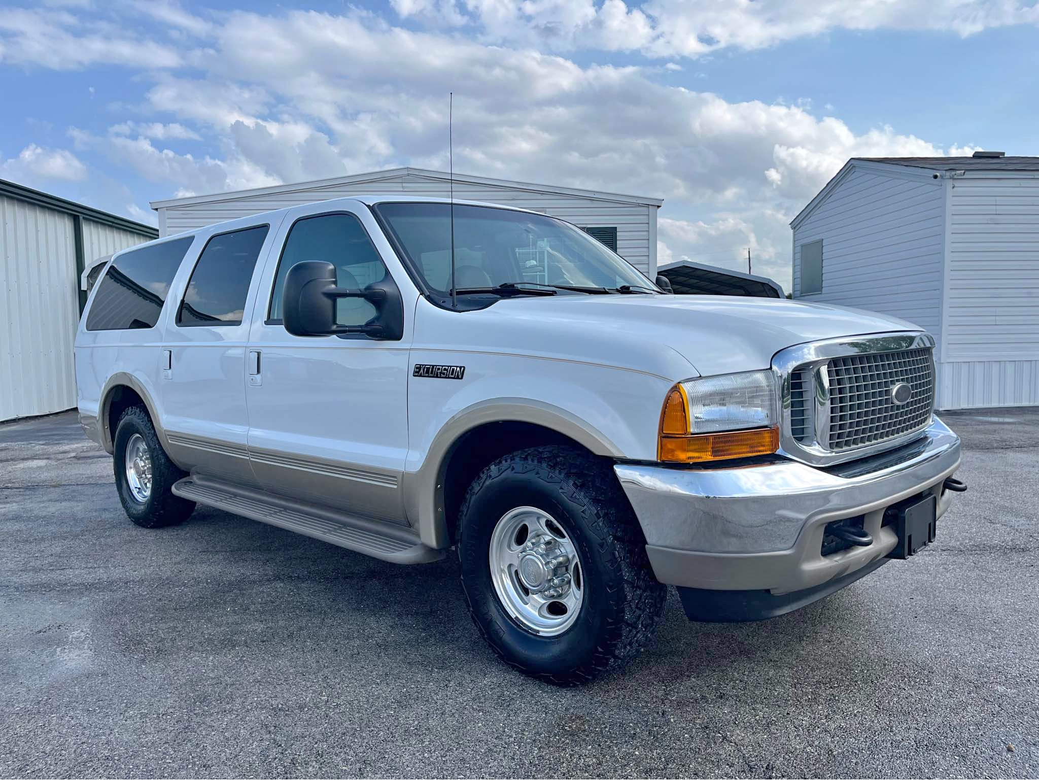 2000 Ford Excursion - Limited Sport Utility 4D