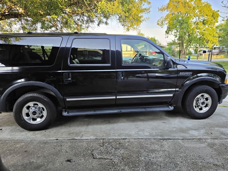 2003 Ford Excursion - Limited Sport Utility 4D