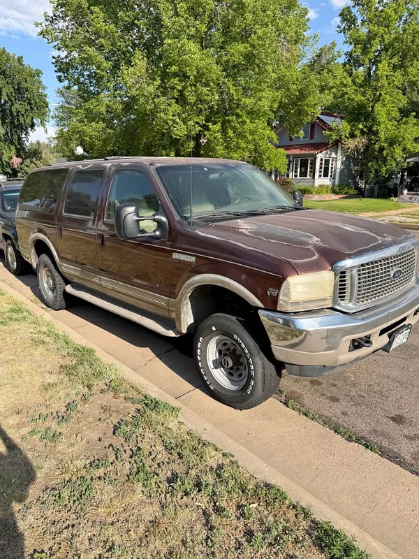 2000 Ford Excursion - Limited Sport Utility 4D