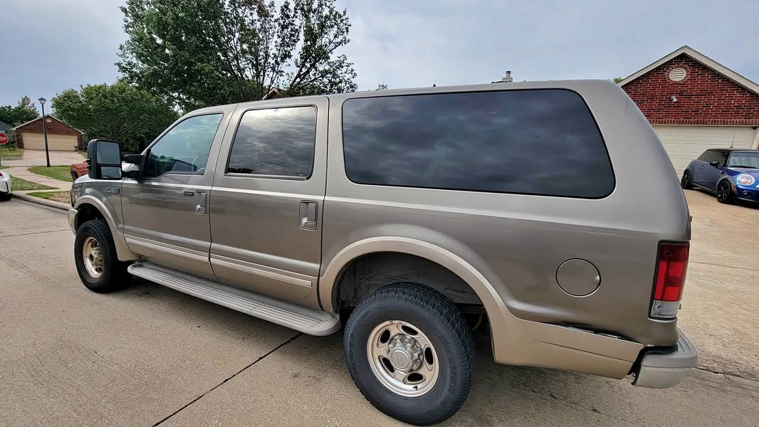 2002 Ford Excursion - Eddie Bauer Sport Utility 4D