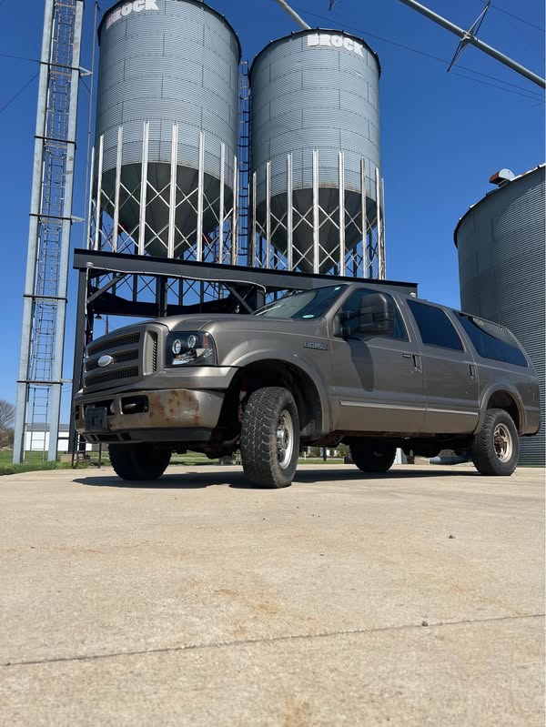 2005 Ford Excursion - Limited