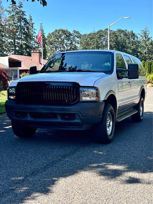 2002 Ford Excursion - Limited Sport Utility 4D