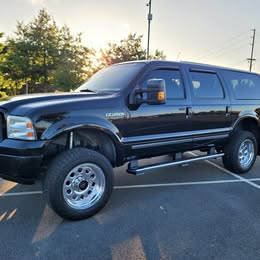 2005 Ford Excursion Limited Sport Utility 4D