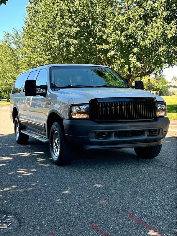 2002 Ford Excursion - Limited Sport Utility 4D