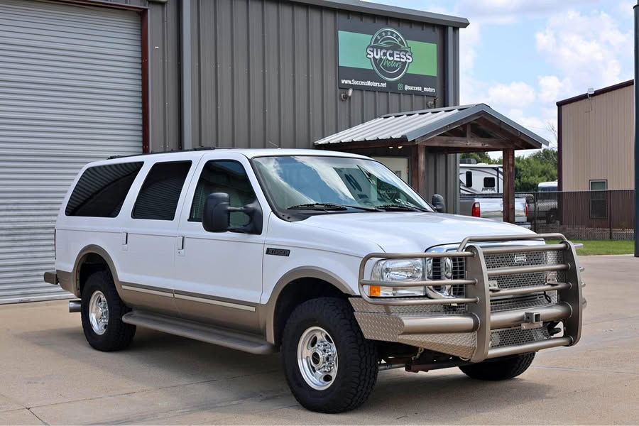 2002 Ford Excursion - Limited Sport Utility 4D