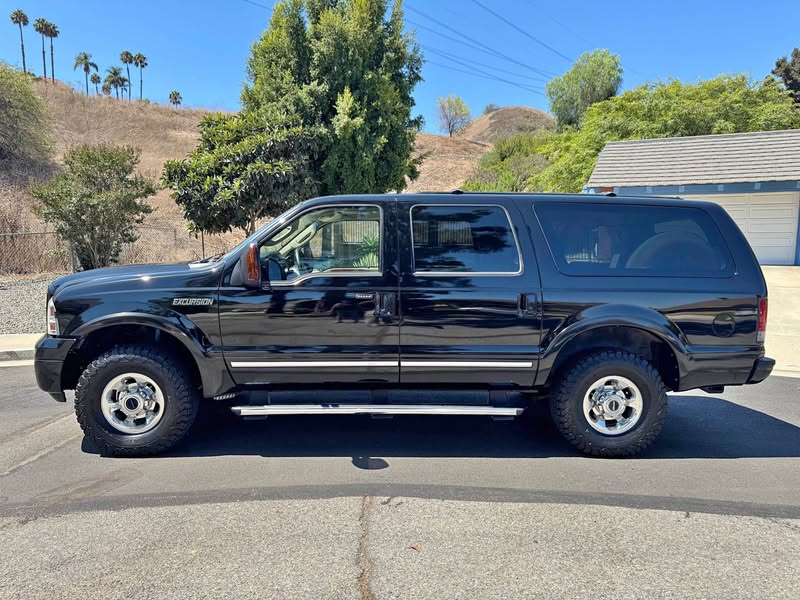 2005 Ford Excursion - Limited