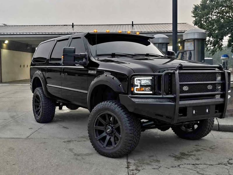 2000 Ford Excursion - Kind ranch