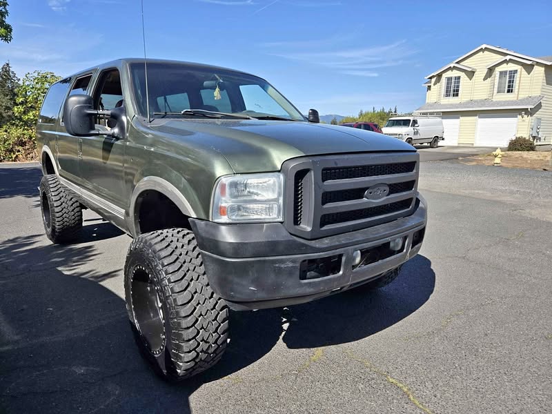 2000 Ford Excursion - Limited Sport Utility 4D