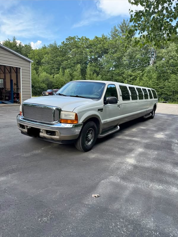 2001 Ford Excursion Eddie Bauer Sport Utility 4D