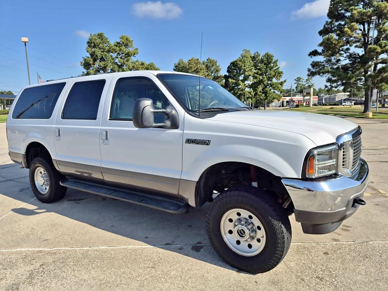 2001 Ford Excursion - XLT Sport Utility 4D