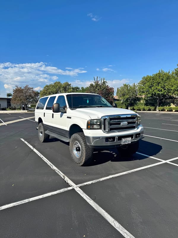 2005 Ford Excursion - XLT 4x4